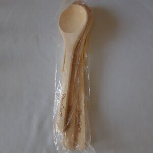 The Pampered Chef Bamboo Spoon Set of 3 - still sealed in original packaging